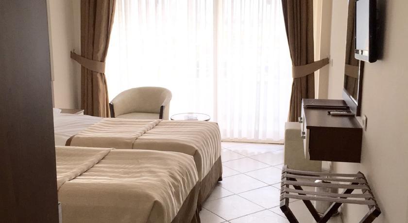 Batihan Beach Resort & Spa Kusadasi Exterior foto