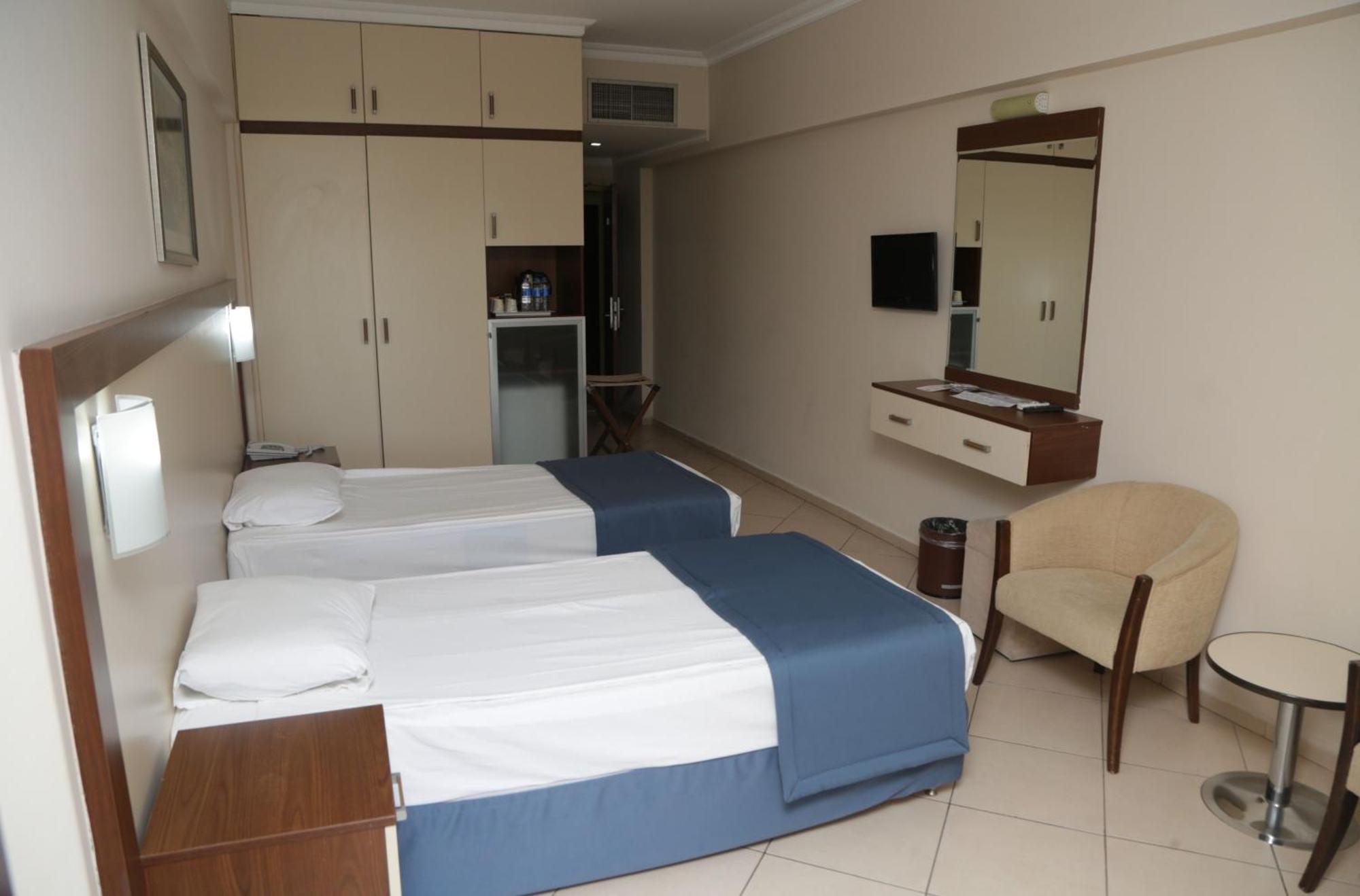 Batihan Beach Resort & Spa Kusadasi Exterior foto