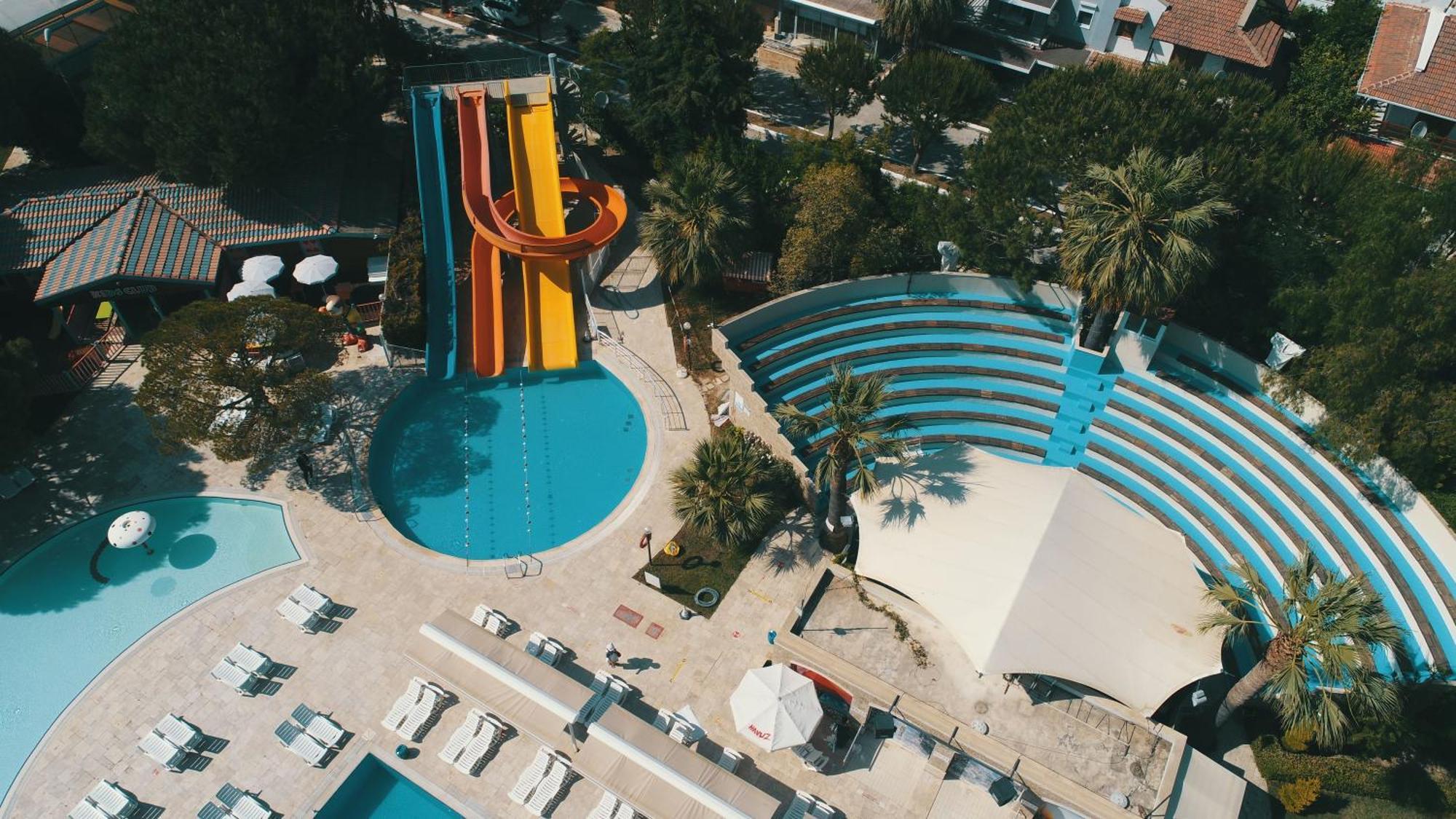 Batihan Beach Resort & Spa Kusadasi Exterior foto